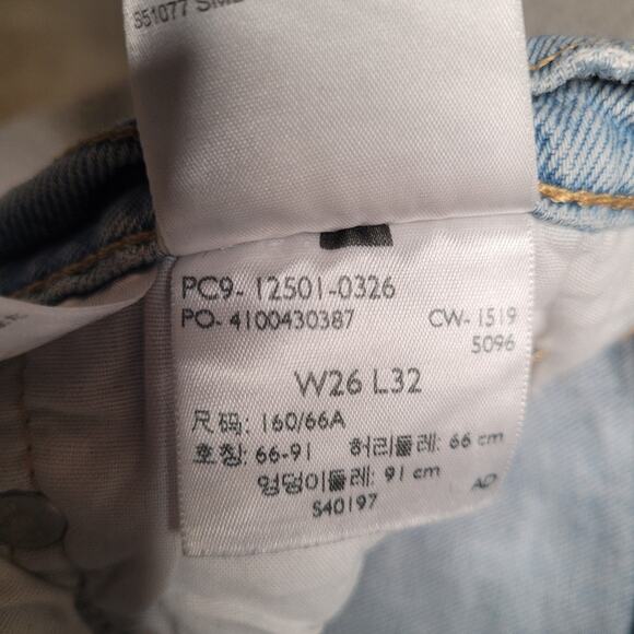 Levis 501 Jeans 26x32 Blue Button Fly Distressed High Rise Light Wash Straight - Picture 7 of 10